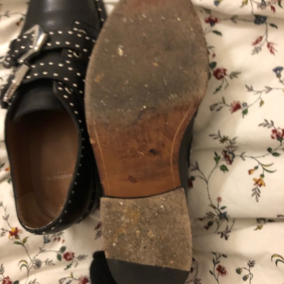 // SOLD // Givenchy Stud Oxfords Black - Picture 5 of 6